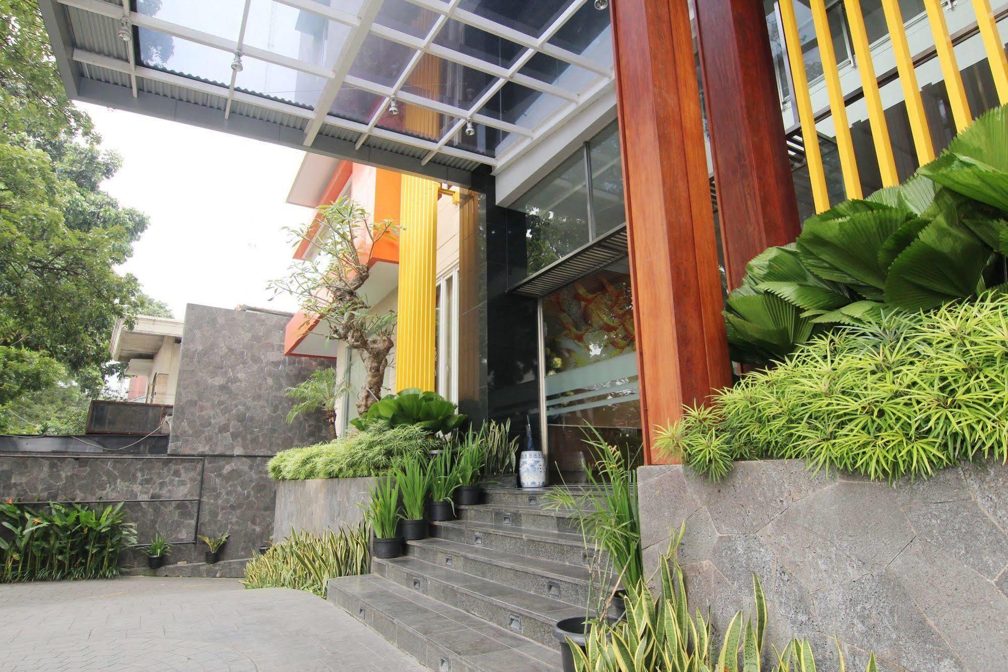 Zen Premium Near Rumah Mode Bandung Exterior photo