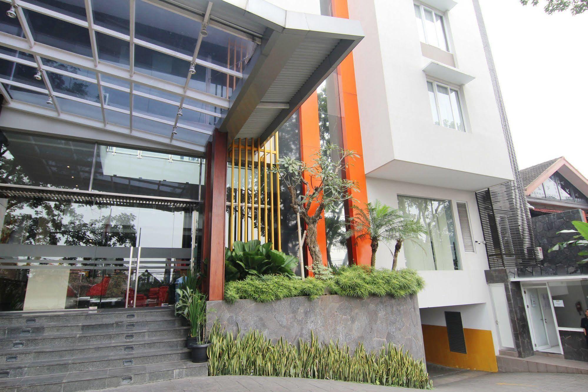 Zen Premium Near Rumah Mode Bandung Exterior photo